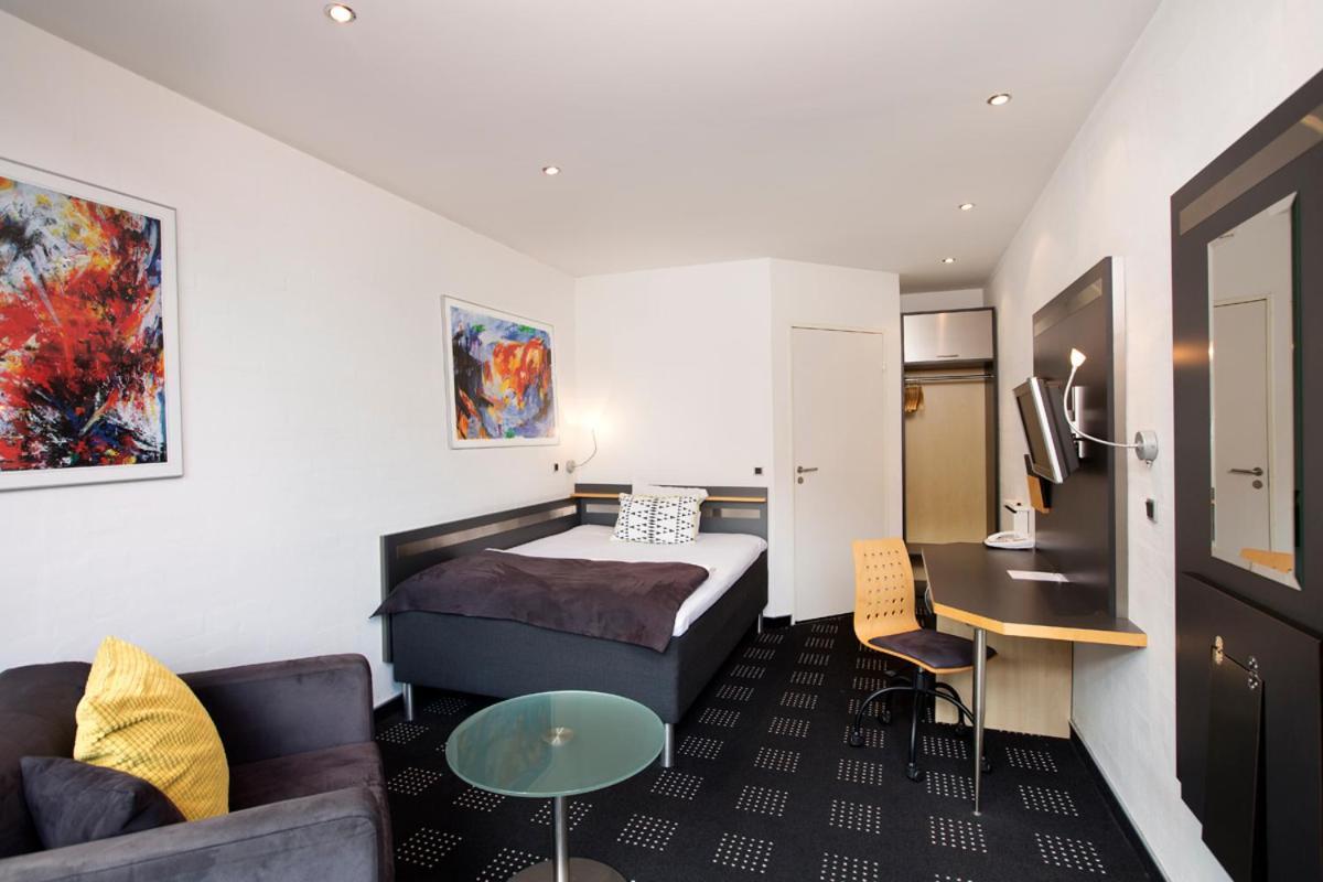 Hotel Hedegaarden Vejle Exterior foto